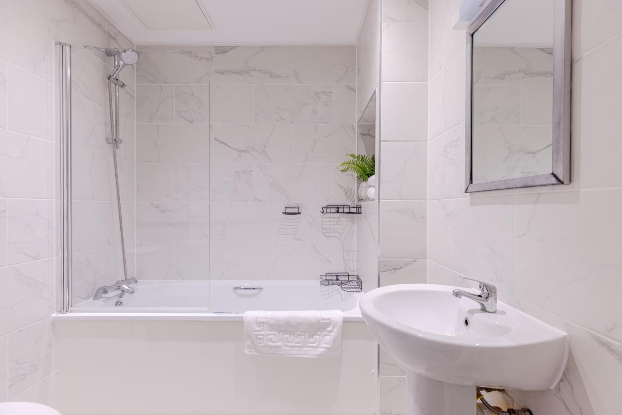 Vertigo Apartments Кінгстон-на-Темзі Екстер'єр фото